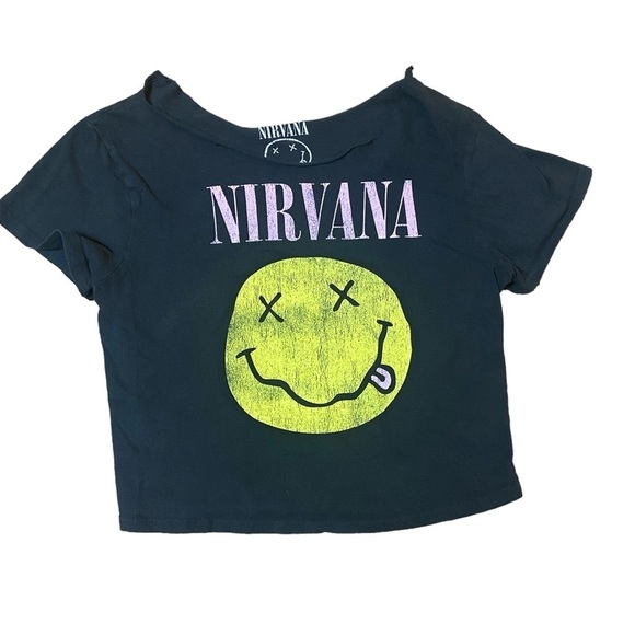 Nirvana Black Cropped Cotton Tee - Picture 6 of 7